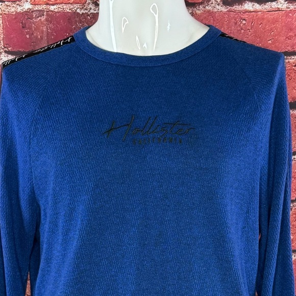 Hollister Men’s Long Sleeve T-Shirt - Size: XL - Picture 2 of 9